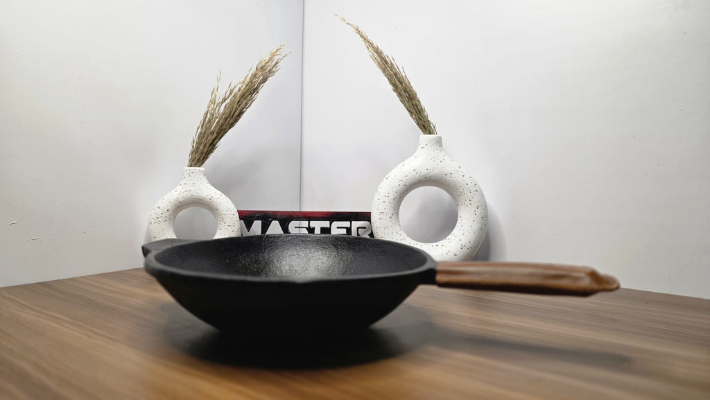32 cm Cast Iron Skillet Wok
